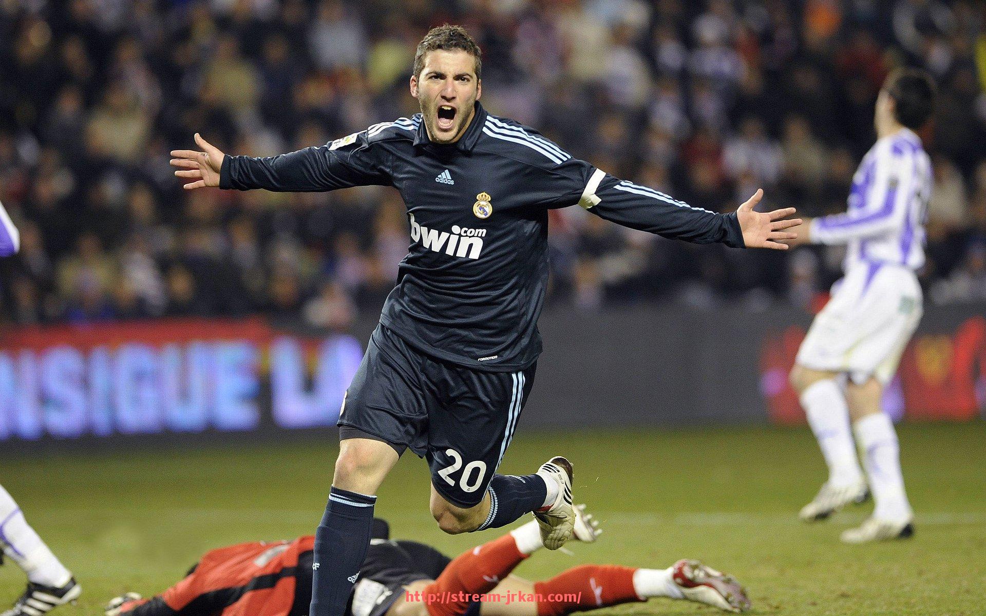 jrkan直播-欧冠半决赛赛制解析及球队晋级路径详细说明